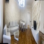 Kirayə (aylıq) 3 otaqlı Köhnə Tikili, İçərişəhər metrosu, Səbail rayonu 6