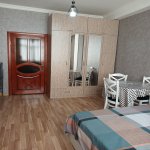 Посуточно 1 комнатная Новостройка Хырдалан 4