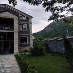 Посуточно 5 комнатная Дома/Виллы Гах 13