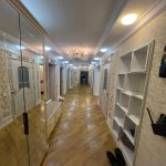 Kirayə (aylıq) 3 otaqlı Köhnə Tikili, İçərişəhər metrosu, Axundov bağı, Səbail rayonu 2