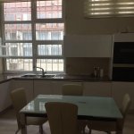 Kirayə (aylıq) 4 otaqlı Köhnə Tikili, Sahil metrosu, Səbail rayonu 3
