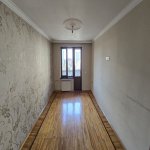 Kirayə (aylıq) 3 otaqlı Köhnə Tikili, Qara Qarayev metrosu, 8-ci kilometr, Nizami rayonu 1