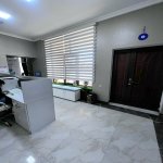 Kirayə (aylıq) 16 otaqlı Ofis, Azadlıq metrosu, 8-ci mikrorayon, Binəqədi rayonu 24
