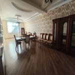 Kirayə (aylıq) 3 otaqlı Yeni Tikili, Azadlıq metrosu, 8-ci mikrorayon, Ayna Sultanova heykəli, Binəqədi rayonu 4