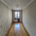 Kirayə (aylıq) 3 otaqlı Köhnə Tikili, Qara Qarayev metrosu, 8-ci kilometr, Nizami rayonu 1