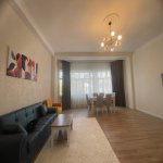 Kirayə (aylıq) 3 otaqlı Yeni Tikili, Sahil metrosu, Səbail rayonu 1