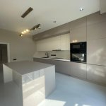 Аренда 3 комнатная Новостройка, Белый город, Хетаи район 10