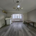 Продажа 2 комнатная Вторичка, 10-й микрорайон район 2