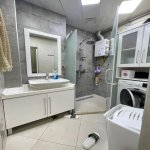 Продажа 2 комнатная Вторичка, м. Азадлыг метро, 8-ой микрорайон, Бинагадинский р-н район 8