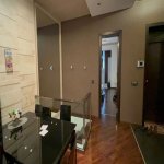 Продажа 4 комнатная Вторичка, м. Ичяришяхяр метро, Площадь Азнефть, Сябаиль район 9