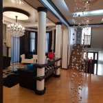 Satılır 12 otaqlı Həyət evi/villa, Badamdar qəs., Səbail rayonu 52