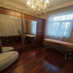 Satılır 9 otaqlı Həyət evi/villa, Badamdar qəs., Səbail rayonu 10
