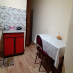 Kirayə (aylıq) 3 otaqlı Köhnə Tikili, Memar Əcəmi metrosu, 9-cu mikrorayon, Binəqədi rayonu 9