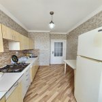 Продажа 2 комнатная Вторичка, 6-ой микрорайон район 11