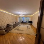 Kirayə (aylıq) 3 otaqlı Köhnə Tikili, Gənclik metrosu, Neftçi bazası, Nəsimi rayonu 1