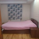 Kirayə (aylıq) 4 otaqlı Köhnə Tikili, Azadlıq metrosu, 7-ci mikrorayon, Binəqədi rayonu 8