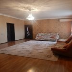 Satılır 8 otaqlı Həyət evi/villa, Neftçilər metrosu, Bakıxanov qəs., Sabunçu rayonu 4