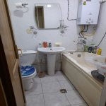 Продажа 1 комнатная Вторичка, İnşaatçılar метро, пос. Ясамал, Ясамал район 7