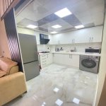 Kirayə (aylıq) 3 otaqlı Köhnə Tikili, Sahil metrosu, Səbail rayonu 5