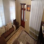 Kirayə (aylıq) 3 otaqlı Köhnə Tikili, İçərişəhər metrosu, Səbail rayonu 1