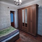 Kirayə (aylıq) 3 otaqlı Köhnə Tikili, Elmlər akademiyası metrosu, Yasamal rayonu 5