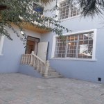 Satılır 5 otaqlı Həyət evi/villa, Azadlıq metrosu, Binəqədi qəs., Binəqədi rayonu 1