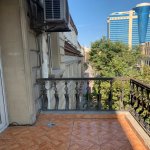 Kirayə (aylıq) 3 otaqlı Köhnə Tikili, Sahil metrosu, Səbail rayonu 10