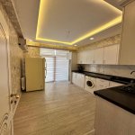 Kirayə (aylıq) 3 otaqlı Yeni Tikili Sumqayıt 10