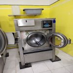 Satılır Obyekt, Azadlıq metrosu, 8-ci mikrorayon, Binəqədi rayonu 5
