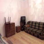 Kirayə (aylıq) 3 otaqlı Həyət evi/villa, Memar Əcəmi metrosu, 4-cü mikrorayon, Nəsimi rayonu 6