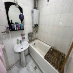 Продажа 2 комнатная Вторичка, 12-й микрорайон район 8