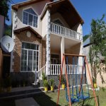 Kirayə (günlük) 6 otaqlı Həyət evi/villa Qax 1