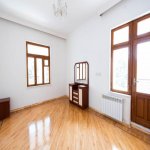 Satılır 10 otaqlı Həyət evi/villa, Badamdar qəs., Səbail rayonu 13