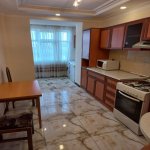 Kirayə (aylıq) 3 otaqlı Köhnə Tikili, Elmlər akademiyası metrosu, Yasamal qəs., Yasamal rayonu 5