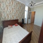 Kirayə (aylıq) 3 otaqlı Yeni Tikili, Azadlıq metrosu, 8-ci mikrorayon, Ayna Sultanova heykəli, Binəqədi rayonu 9