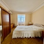 Kirayə (aylıq) 3 otaqlı Köhnə Tikili, Sahil metrosu, Nəsimi heykəli, Səbail rayonu 11