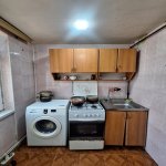 Продажа 2 комнатная Вторичка, 8-ой микрорайон район 10