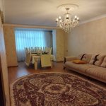 Kirayə (aylıq) 4 otaqlı Köhnə Tikili Xırdalan 1