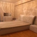 Kirayə (aylıq) 4 otaqlı Yeni Tikili Xırdalan 6