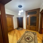 Kirayə (aylıq) 2 otaqlı Yeni Tikili, İnşaatçılar metrosu, Yasamal rayonu 3
