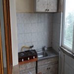 Kirayə (aylıq) 3 otaqlı Köhnə Tikili, Memar Əcəmi metrosu, 2-ci mikrorayon, Nəsimi rayonu 9