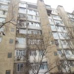 Продажа 3 комнат Вторичка, м. 20 Января метро, 9-ый микрорайон, Бинагадинский р-н район 1