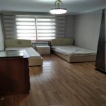 Kirayə (aylıq) 3 otaqlı Köhnə Tikili, İnşaatçılar metrosu, Yasamal rayonu 1