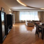 Kirayə (aylıq) 4 otaqlı Yeni Tikili, 28 May metrosu, Nəsimi rayonu 3
