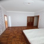 Продажа 5 комнатная Вторичка, 18-й микрорайон район 4