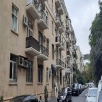 Kirayə (aylıq) 3 otaqlı Köhnə Tikili, İçərişəhər metrosu, Səbail rayonu 1