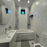 Satılır 8 otaqlı Həyət evi/villa, Badamdar qəs., Səbail rayonu 44