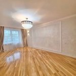 Продажа 3 комнатная Вторичка, м. Эльмляр Академиясы метро, пос. Ясамал, Ясамал район 3