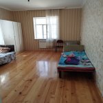 Kirayə (aylıq) 2 otaqlı Həyət evi/villa, İnşaatçılar metrosu, Yasamal rayonu 1