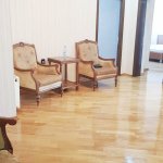 Satılır 5 otaqlı Köhnə Tikili, Azadlıq metrosu, 8-ci mikrorayon, Binəqədi rayonu 8